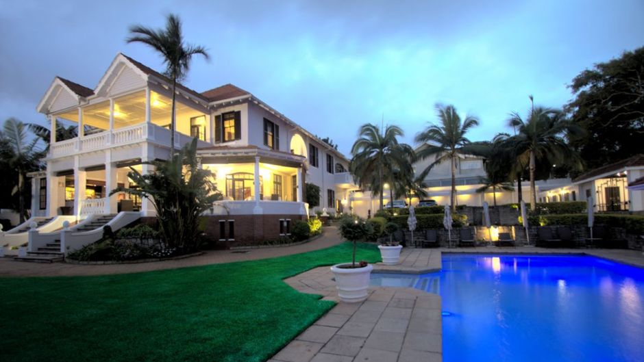 Audacia Manor Exterior