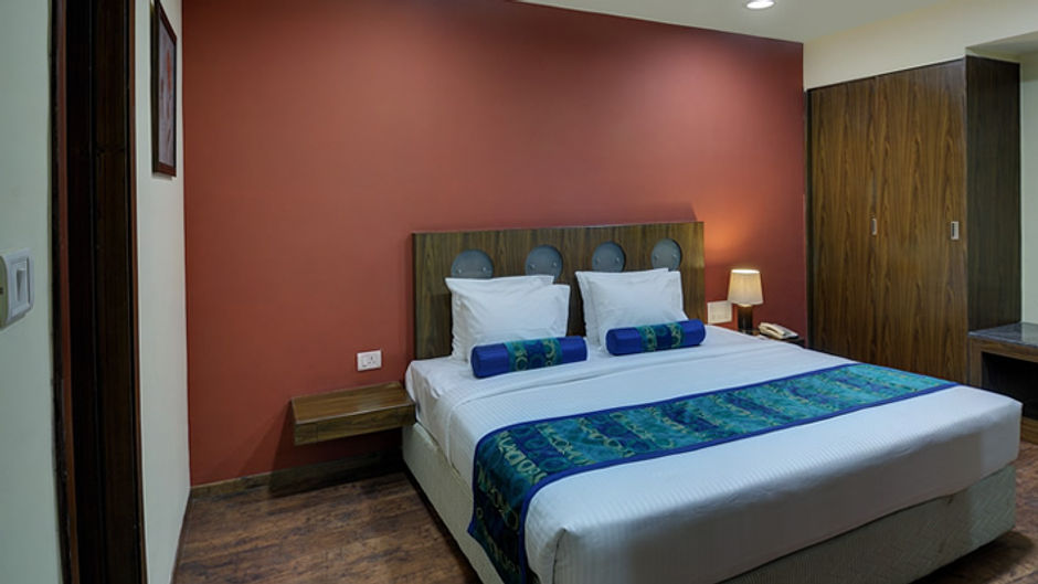 Gee Kay Millennia Room