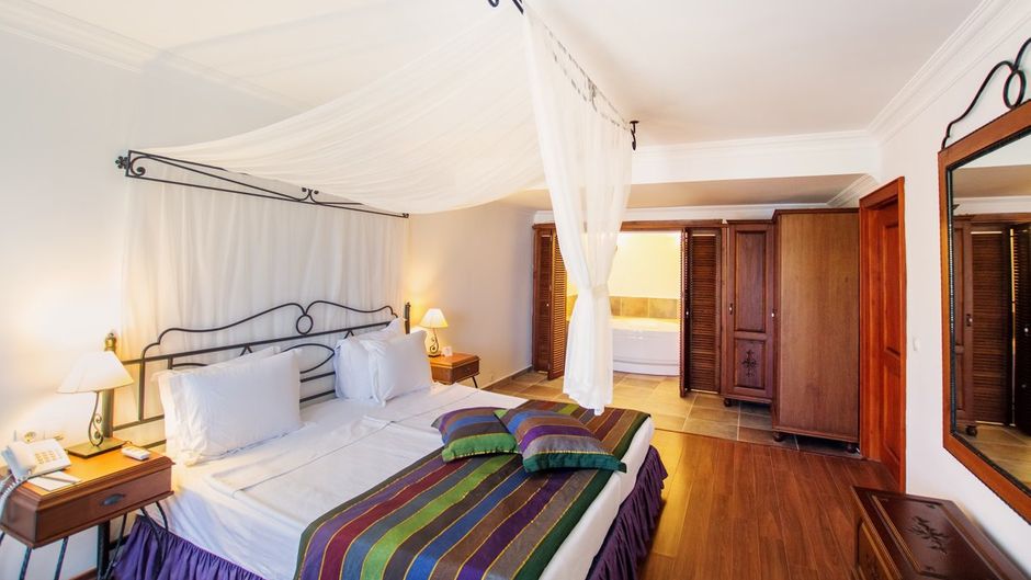 Kumlubuk Maris Hotel Room