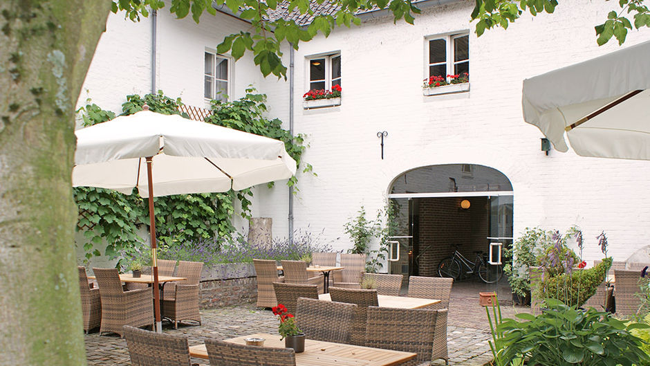 Fletcher Hotel Kasteel Erenstein Exterior