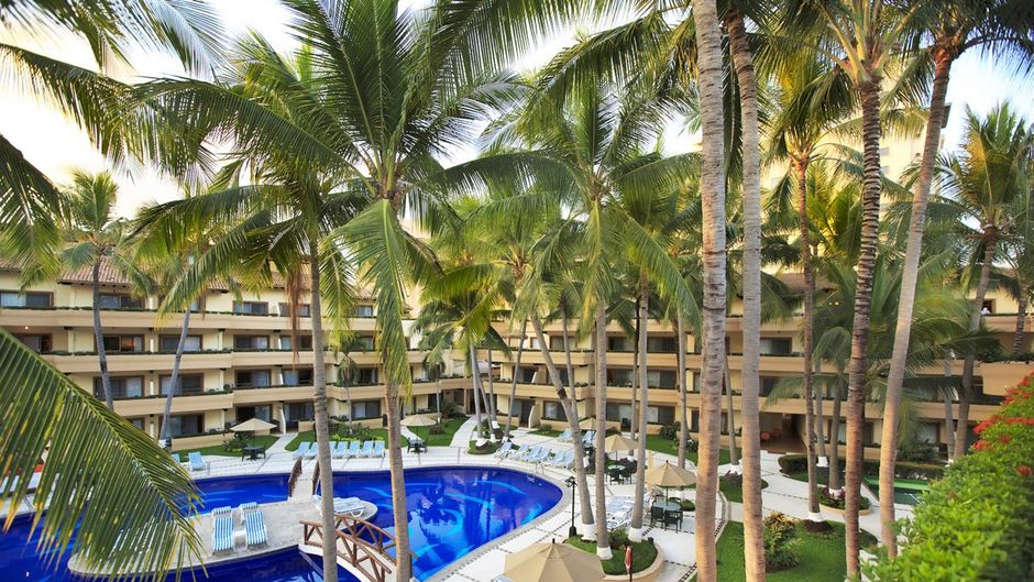 Villa del Mar Pool