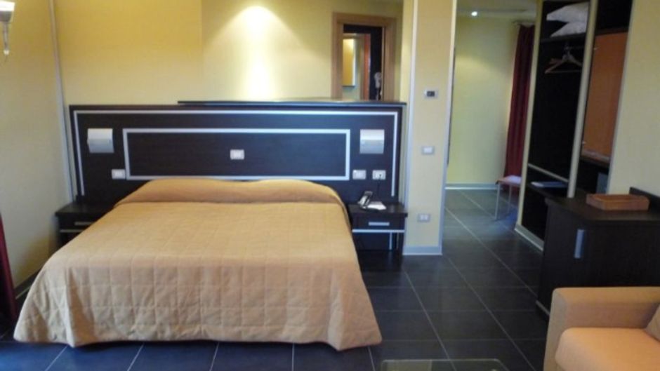 Hotel Mediterraneo Livorno Room