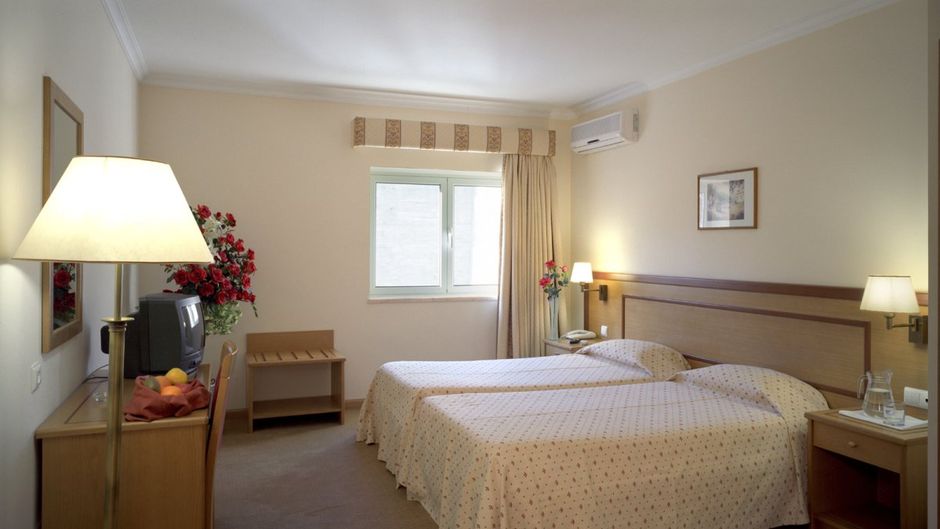 Hotel Santa Eufemia Room