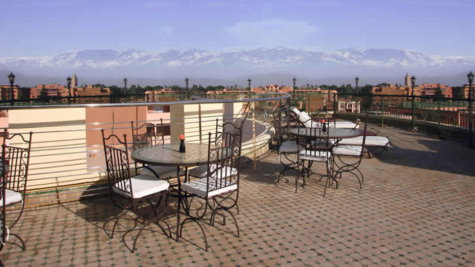 Dellarosa Suites and Spa Restaurant