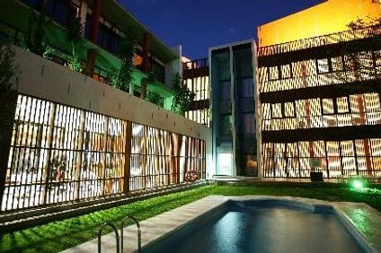 Escuela Hotel Santa Cruz