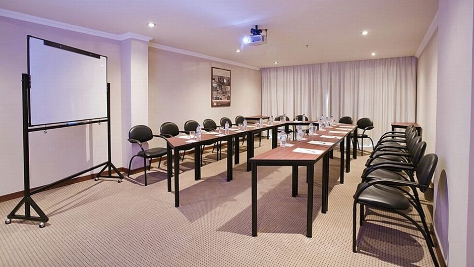 The Stubel Suites & Cafe Meeting