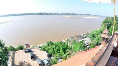 Sengtawan Riverside Hotel