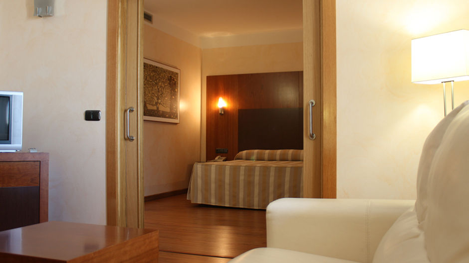 Montera Plaza Hotel Suite