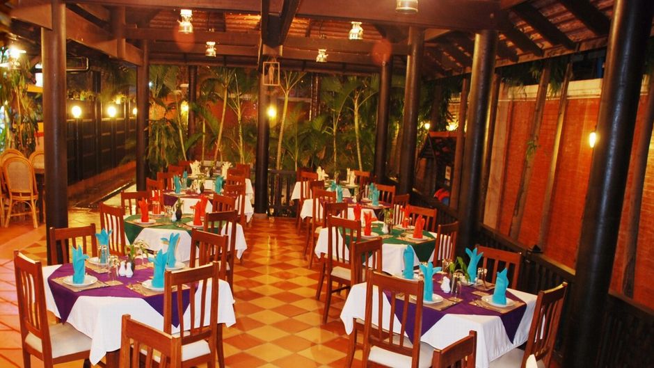 Royal Crown Hotel Restaurant