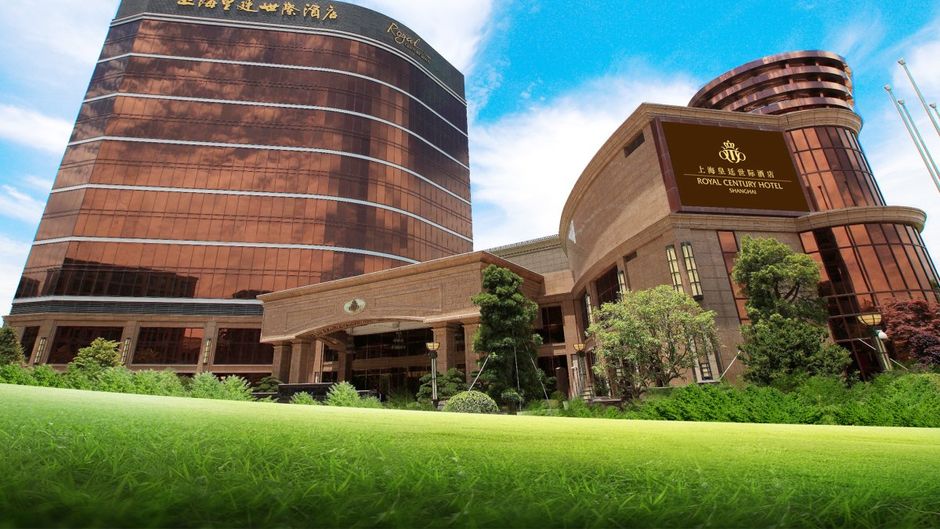 Royal Century Hotel Exterior