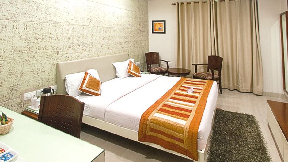 Cosy Grand Room