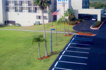 Port LaBelle Inn & Conference Center