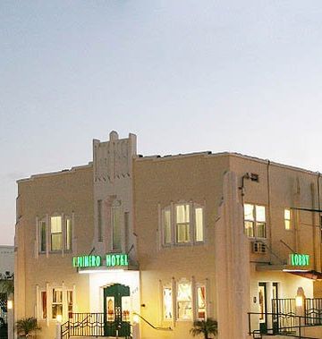 El Primero Hotel