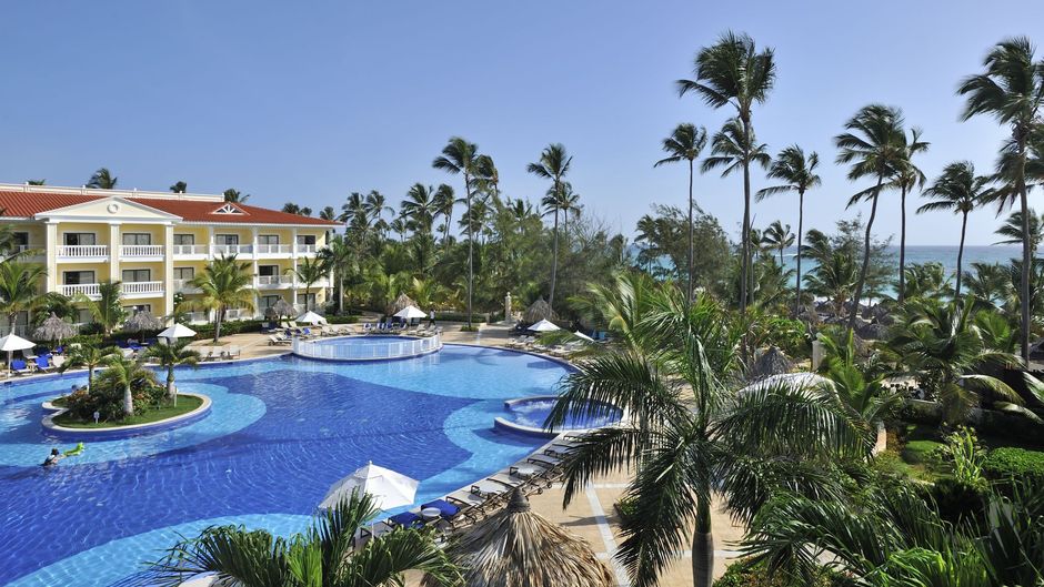 Bahia Principe Luxury Esmeralda Pool