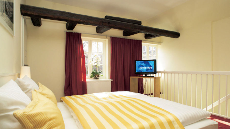 Schiefer Hotel Room