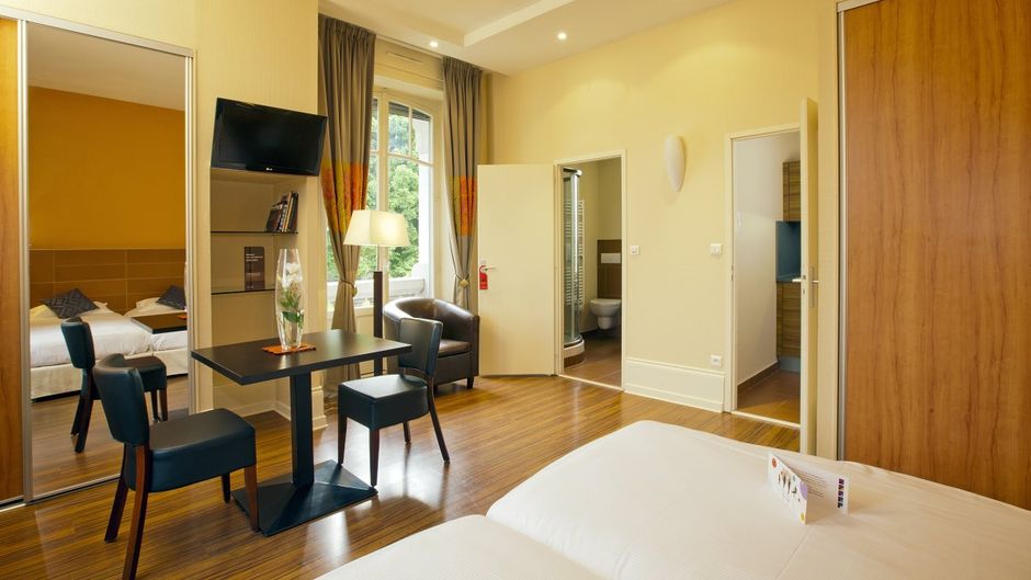 Le Metropole Room