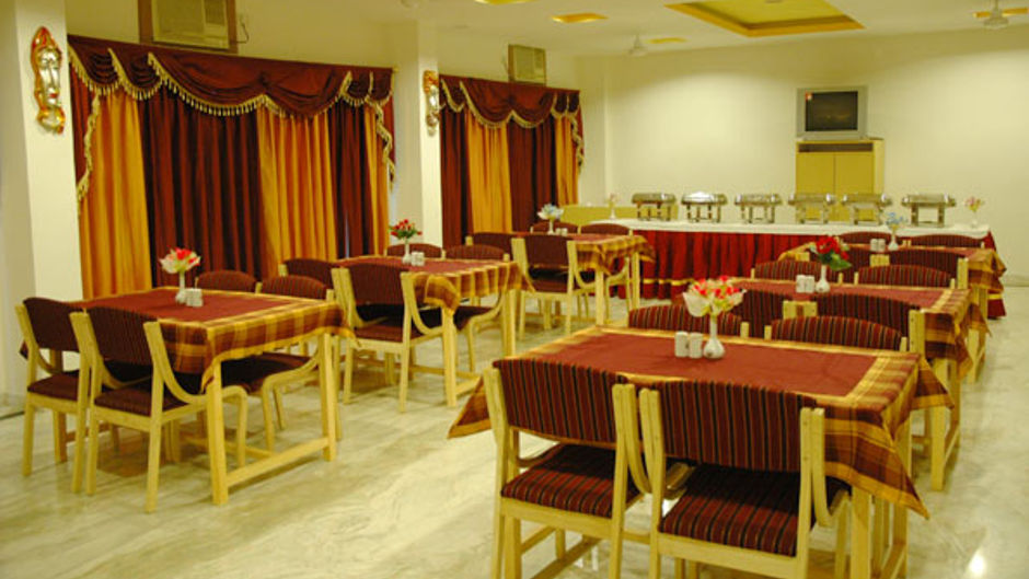 Hotel Gorbandh Restaurant