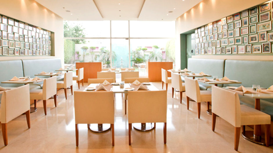 RnB Select The Clover, Gurgaon Restaurant