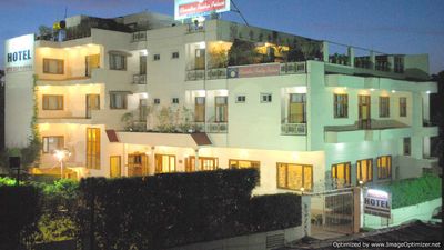 Hotel Chandra Pushp Palace