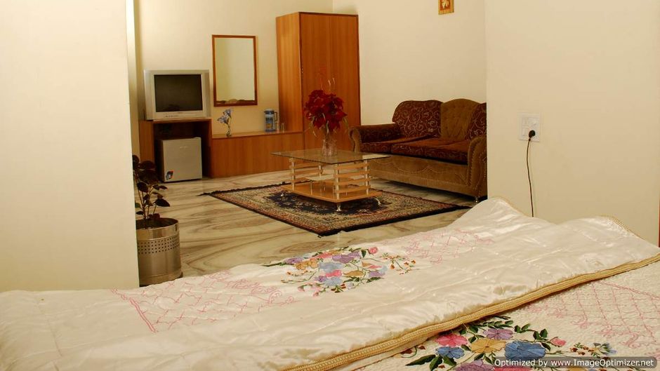 Hotel Chandra Pushp Palace Suite