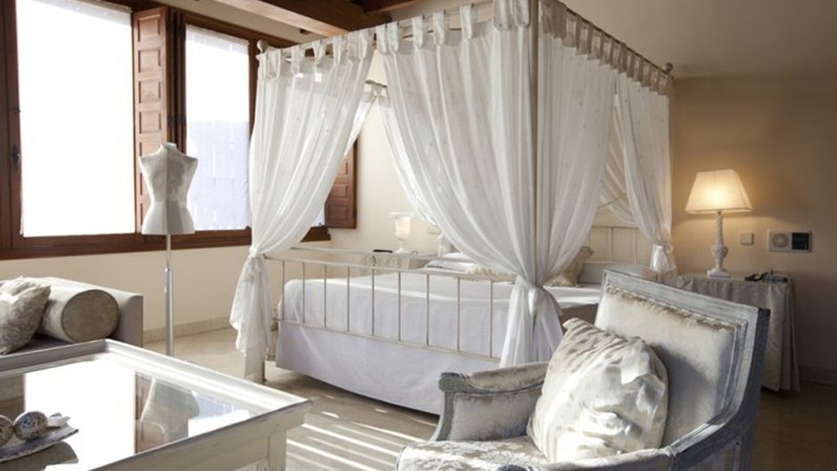Hotel Ayala Berganza Room