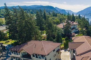 Columbia Cliff Villas Hotel