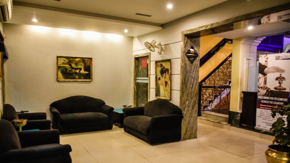 RnB Select Jaipur Lobby