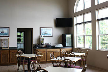 Lakefront Paradise Lodge