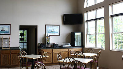 Lakefront Paradise Lodge