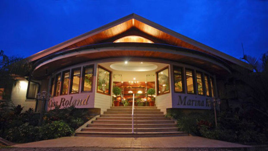 Casa Roland Marina Resort Exterior