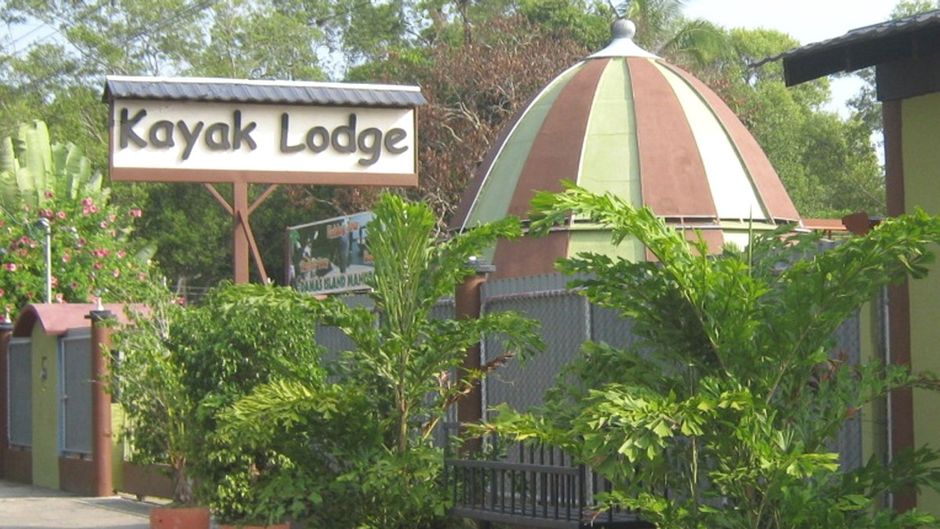 Kayak Lodge Exterior