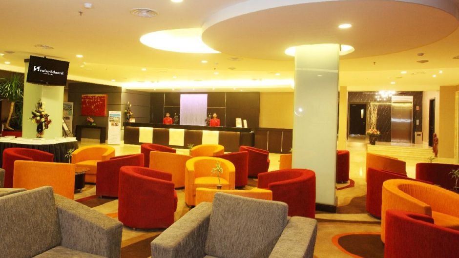 Swiss-Belhotel Kendari Lobby