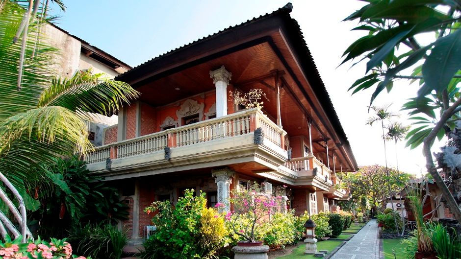 Adi Dharma Cottage Exterior