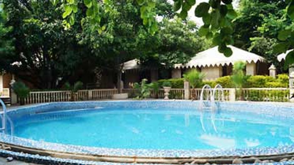 RnB Select Heritage Village Jaipur Pool