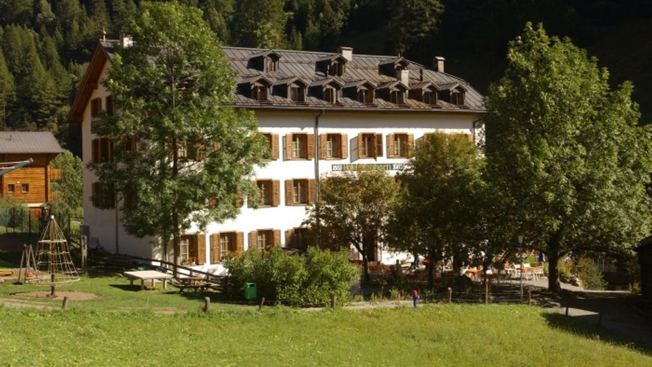 Ofenhorn Hotel Exterior