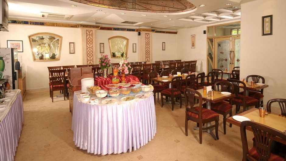 Hotel Bharat Continental Restaurant