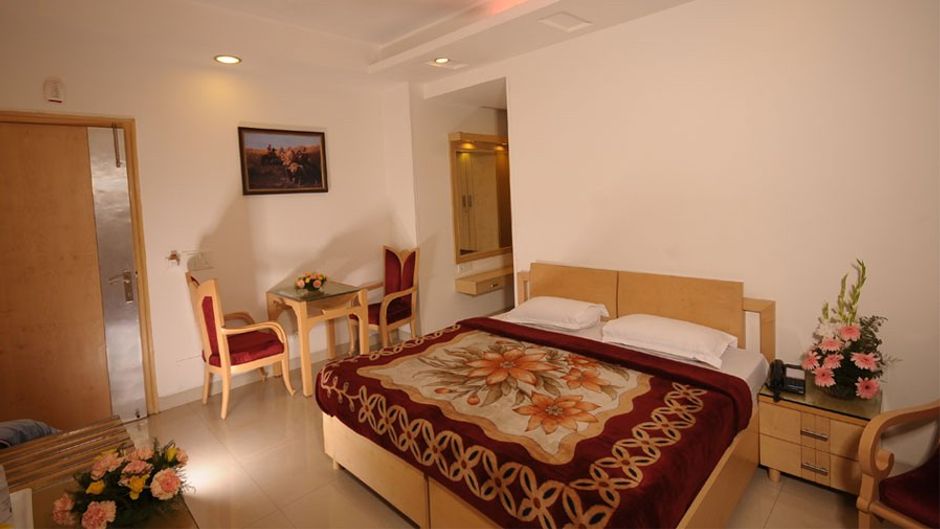 Hotel Bharat Continental Room