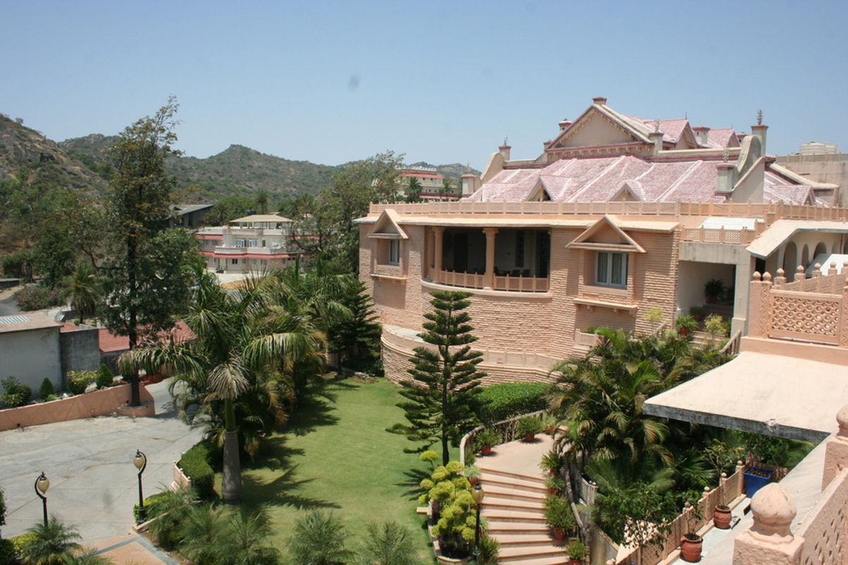 Palanpur Palace Mount Abu: Unveiling Royal Grandeur