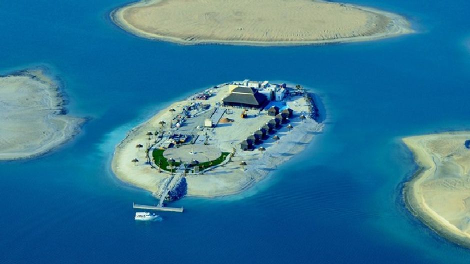 Royal Island Beach Club Exterior