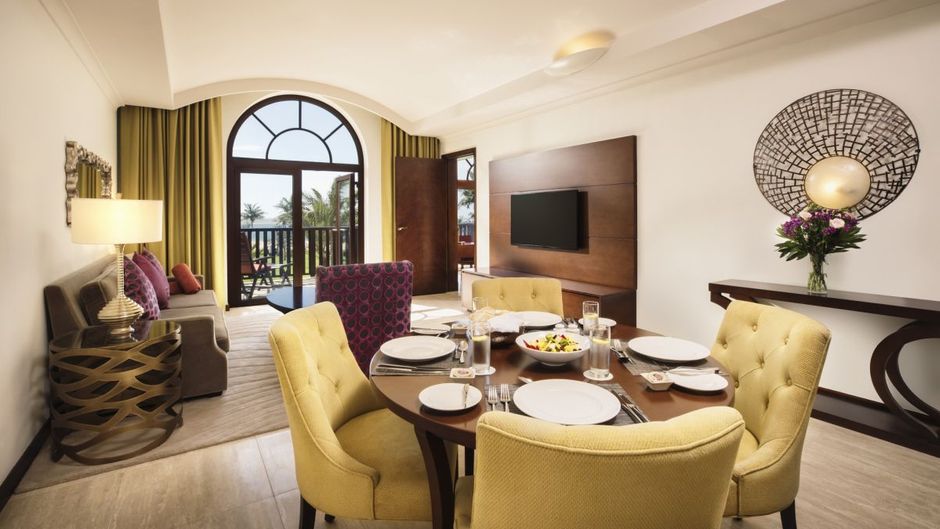 JA Palm Tree Court Suite