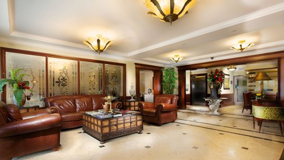 Toscana Inn Hotel Lobby