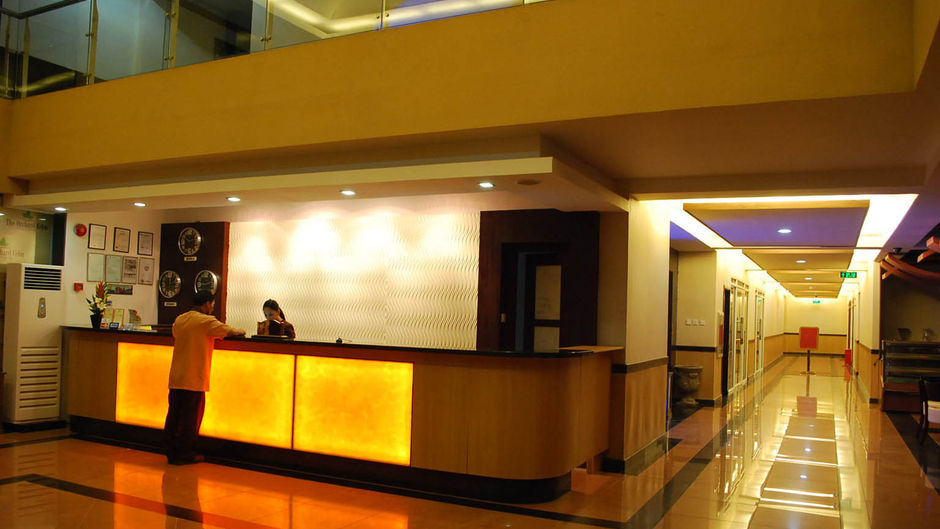 The Orchard Cebu Hotel & Suites Lobby