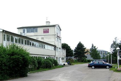 Hotel Drop-In