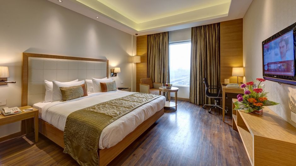 The Pride Plaza Hotel Kolkata Room