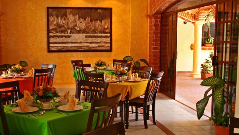 Playa Del Carmen Hotel By H&A Restaurant