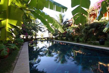 Full Moon Beach & Jibe Beach Club