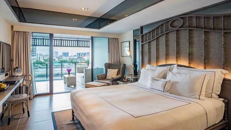 Riva Surya Bangkok Room