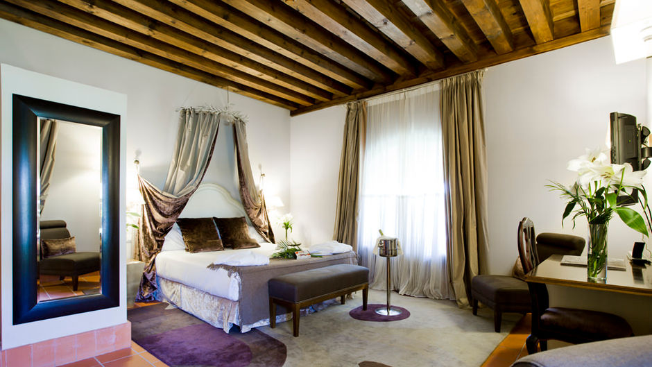 San Antonio El Real Hotel Suite