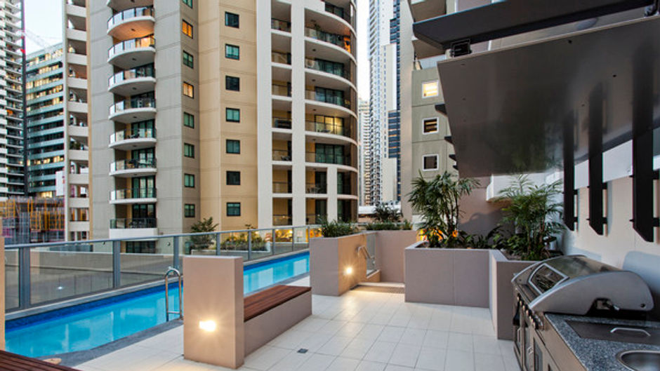 Mantra Midtown Brisbane Pool