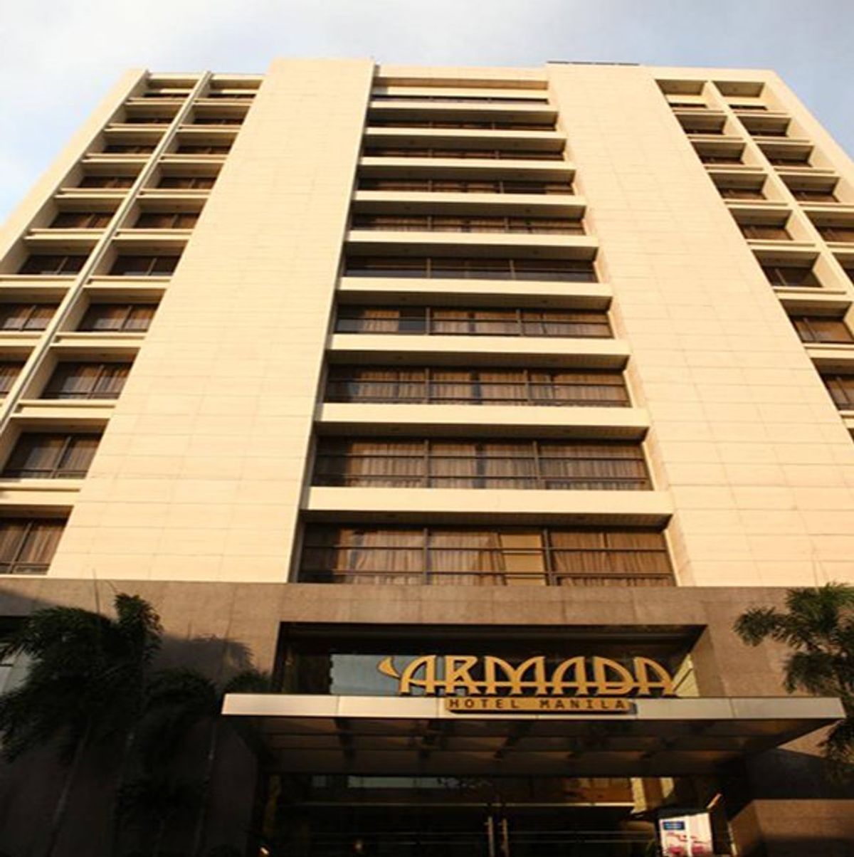 Armada hotel outlet